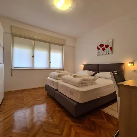 Jadran 2151 Διαμέρισμα *