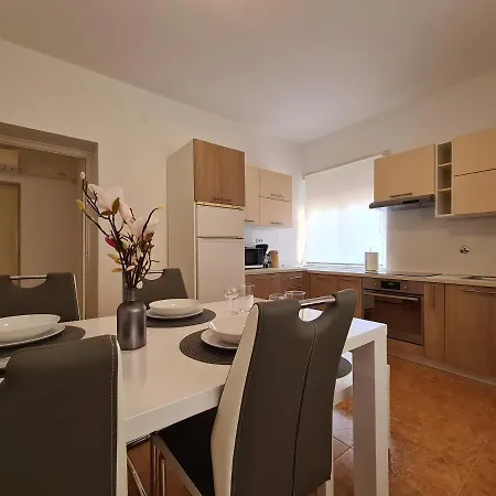 Jadran 2151 Apartman *